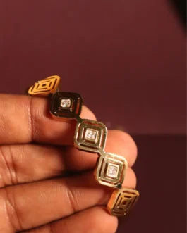 Geometric Diamond-Grid Gold Bangle