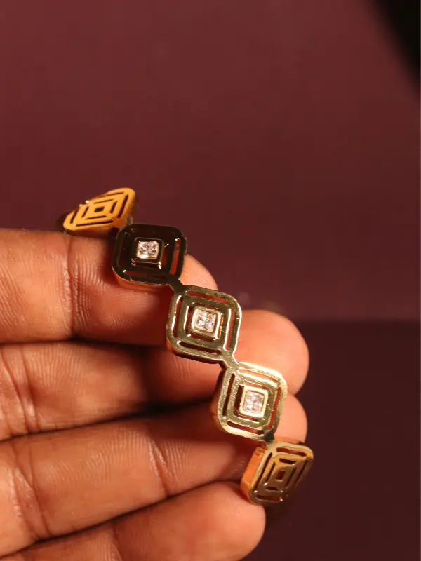 Geometric Diamond-Grid Gold Bangle
