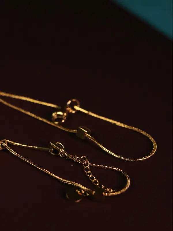 Golden Cube Minimalist Snake Anklet - Image 2