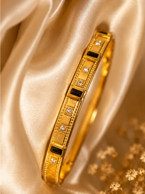 Imperial Onyx & Crystal Gold Bangle