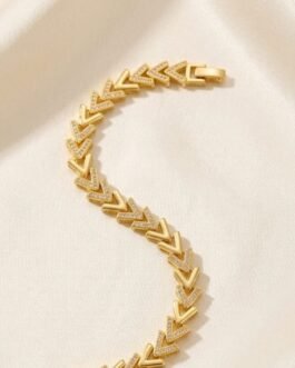 Apex Chevron Pavé Link Bracelet